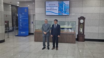 الفريق أسامة ربيع يبحث سبل التعاون في مجال بناء السفن والوحدات البحرية مع ترسانة هيونداي للصناعات الثقيلة 