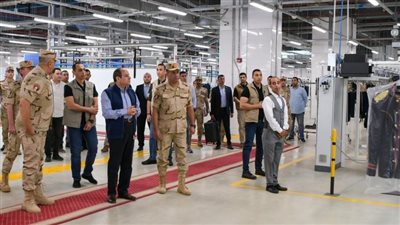 الرئيس السيسى يجرى جولة داخل مركز البيانات والحوسبة السحابية الحكومية