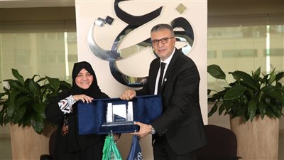 تكريم الإعلامي عمرو الليثي بجامعة عفت بالمملكة العربية السعودية