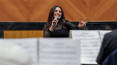 ‎آمال ماهر تصل جدة لإحياء حفلها في أونيكس أرينا وإجراء بروفات مكثفة