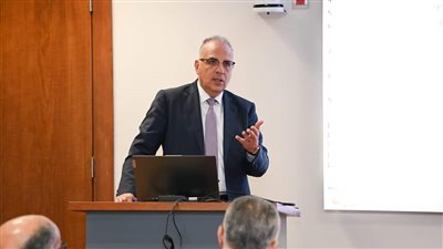  سويلم يشهد ورشة عمل تحديد الدراسات البحثية ضمن برنامج البحوث التطبيقية بين مصر وهولندا