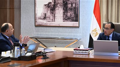 رئيس الوزراء يستعرض مع وزير المالية مقترح وثيقة السياسة الضريبية لمصر 2024 – 2030