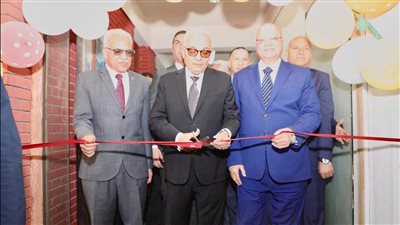 وزير التربية والتعليم ومحافظ القاهرة يفتتحان المعرض السنوى وورش عمل طلاب مدارس التعليم الفنى