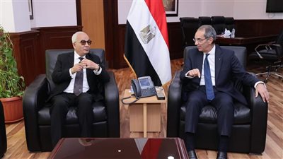 وزيرا الاتصالات والتربية والتعليم يجتمعان لبحث تطوير المنظومة التعليمية