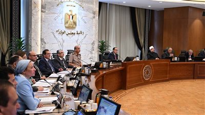 رئيس الوزراء يهنئ أبناء مصر الأقباط داخلها وخارجها بمناسبة الاحتفال بعيد القيامة المجيد