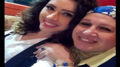 لحظات حزينة.. ريم أحمد توجه رسالة بعد وفاة والداتها