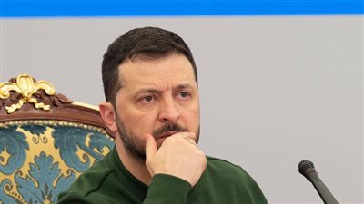 وزارة الداخلية الروسية تدرج زيلينسكى على لائحة المطلوبين