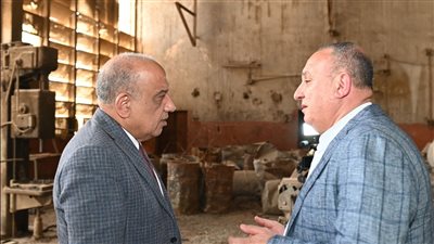 وزير قطاع الأعمال العام يتفقد أعمال تطوير مصانع شركة النصر لصناعة المواسير