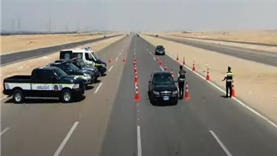17448 مخالفة.. حملات مرورية مكثفة بكافة الطرق والمحاور 