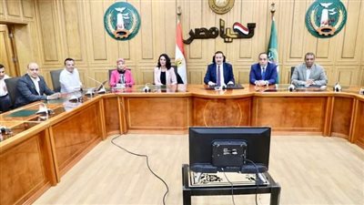  وفد سيرلانكى بالمنوفية لبحث إقامة مشروعات استثمارية  بالمنطقة الصناعية بقويسنا