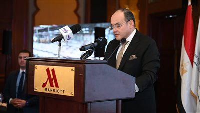 وزير التجارة والصناعة يستعرض خطط الحكومة والوزارة لتعزيز التجارة وجذب الاستثمارات وتحقيق مستهدفات التنمية الصناعية
