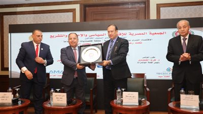 وزير المالية: الأزمات العالمية تؤكد صحة الرؤية المصرية فى تأمين احتياطى استراتيجي من السلع الأساسية 