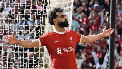 محمد صلاح يقود تشكيل ليفربول أمام أستون فيلا في الدوري الإنجليزي