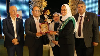 رئيس الهيئة البرلمانية لنواب السويس يشارك في إحتفالات مصر الحديثة بعيد العمال