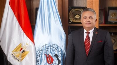  رئيس الجامعة السويس يعلن: للمرة الأولى دخول الجامعة تصنيف التايمز البريطاني