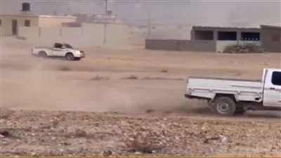 بعدة حركات إستعراضية.. كشف ملابسات تداول عدة مقاطع فيديو لقائدي سيارات بسرعة كبيرة 