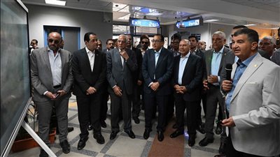 مدبولى: تكليفات من الرئيس بالعمل على تحسين خدمات النقل الجماعي للمواطنين