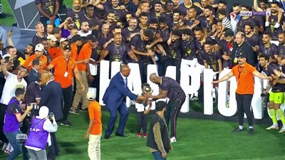 اللي حصل فضيحة.. تعليق ناري من إبراهيم فايق على أحداث نهائي الكونفدرالية