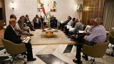 محافظ جنوب سيناء ورئيس مواني البحر الاحمر يناقشان أعمال التطوير بالمواني