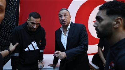 بعد جراحة وتر أكيلس.. الخطيب يزور معلول في المستشفى للاطمئنان عليه