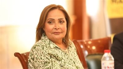 بعد تجاوز المرحلة الحرجة.. زوج الفنانة تيسير فهمي يغادر المستشفى