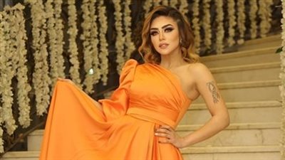 فيديوهات مُخلة وملابس فاضحة.. تفاصيل القبض على البلوجر هدير عبد الرازق