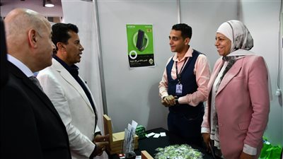 وزير الشباب يفتتح ملتقي  توظيف الشباب بمشاركة كبري شركات القطاع الخاص 
