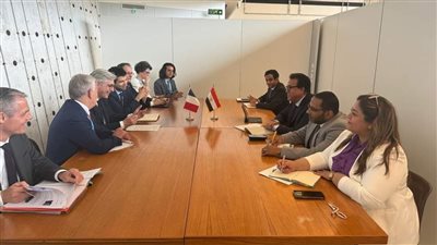 وزير الصحة يبحث مع نظيره الفرنسي سبل تعزيز التعاون في اللقاحات والأمصال