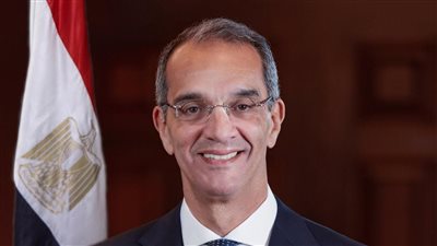 وزير الاتصالات يغادر إلى سنغافورة للمشاركة فى فعاليات 