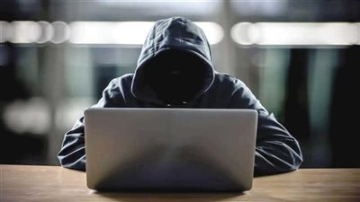 بعبارات تشهير وإساءة.. ضبط شخص بتهمة نشر صور وفيديو لعدد من السيدات 