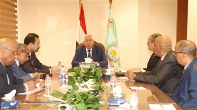 وزير الزراعة يبحث مع المدير التنفيذي لجهاز مستقبل مصر تنسيق التعاون لتحقيق رؤية الدولة الاستيراتيجية