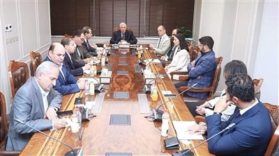 وزير الزراعة يبحث مع مسئولى شركة كرافت هاينز العالمية زيادة استثماراتها في مصر