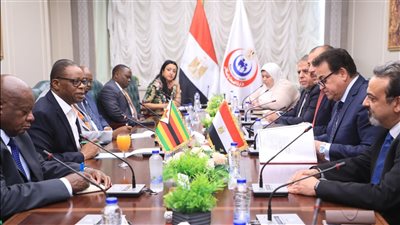 وزير الصحة يستقبل نظيره الزيمبابوي لبحث سبل التعاون وتبادل الخبرات بين البلدين 