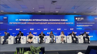 وزيرة التخطيط تشارك بجلسة بعنوان 