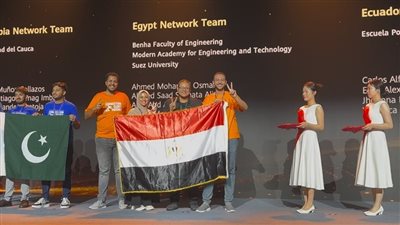 طالب جامعة السويس يفوزبالمركز الثاني في مسابقة هواوي الصينية