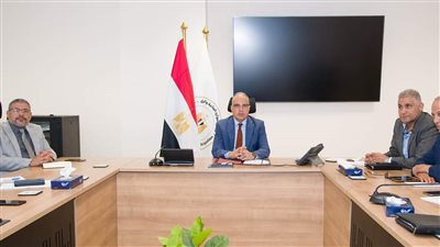 سويلم يتابع الخطوات التنفيذية للتحول للرى الحديث فى مزارع قصب السكر