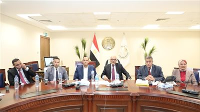 وزير التربية والتعليم يتابع انتظام سير لجان امتحانات الثانوية العامة من خلال غرفة العمليات المركزية بالوزارة