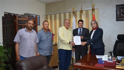 شركة Qcs midle east  الدولية تمنح جهاز مدينة السويس الجديدة شهادات الإيزو