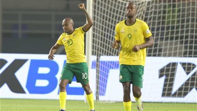 صدمة لـ الأهلي.. مدرب جنوب إفريقيا يعلن إصابة بيرسى تاو