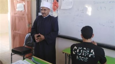 رئيس الأزهر بالسويس يواصل متابعة إمتحانات الثانوية الأزهرية