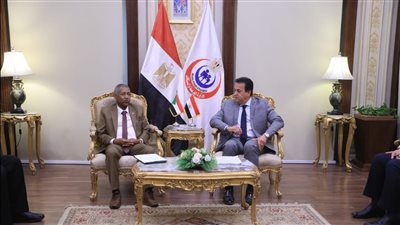 وزير الصحة يستقبل سفير السودان لدى جمهورية مصر العربية لبحث تعزيز سبل التعاون