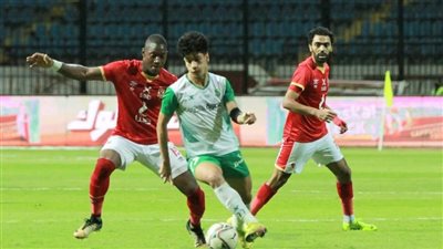 الدوري المصري.. التعادل السلبي يحسم الشوط الأول بين الأهلي والاتحاد السكندري