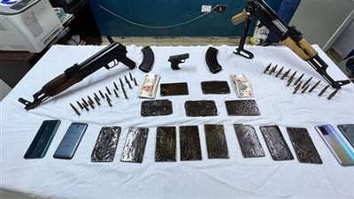 ضبط شخص بتهمة إدارة ورشة لتصنيع الأسلحة النارية والإتجار بها