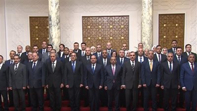 الأسماء الكاملة للمحافظين ونوابهم بعد أدائهم اليمين الدستورية أمام الرئيس السيسى