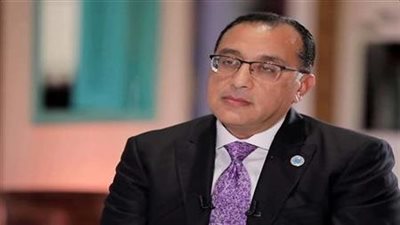 رئيس الحكومة للمصريين: اعطوا فرصة للوزراء الجدد للعمل ثم احكموا