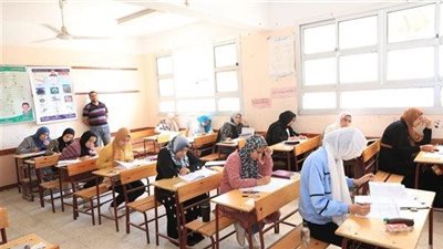 ضبط المتهمين بتسريب امتحانات الثانوية العامة