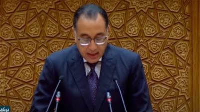 رئيس الوزراء: فتح قنوات فعالة مع كافة أطياف المجتمع وتعزيز التفاهم المشترك