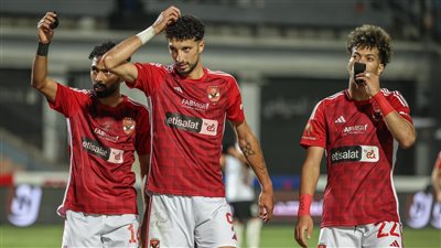 الفوز الـ 12 تواليًا.. الأهلي يعبر الطلائع بثنائية ويواصل مطاردة بيراميدز