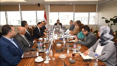 وزير الإسكان يتابع موقف خدمات مياه الشرب والصرف الصحى على مستوى الجمهورية