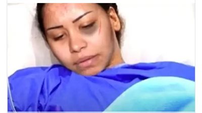 مخدة وأدية وترينج.. كيف ظهرت شيرين أمام النيابة؟